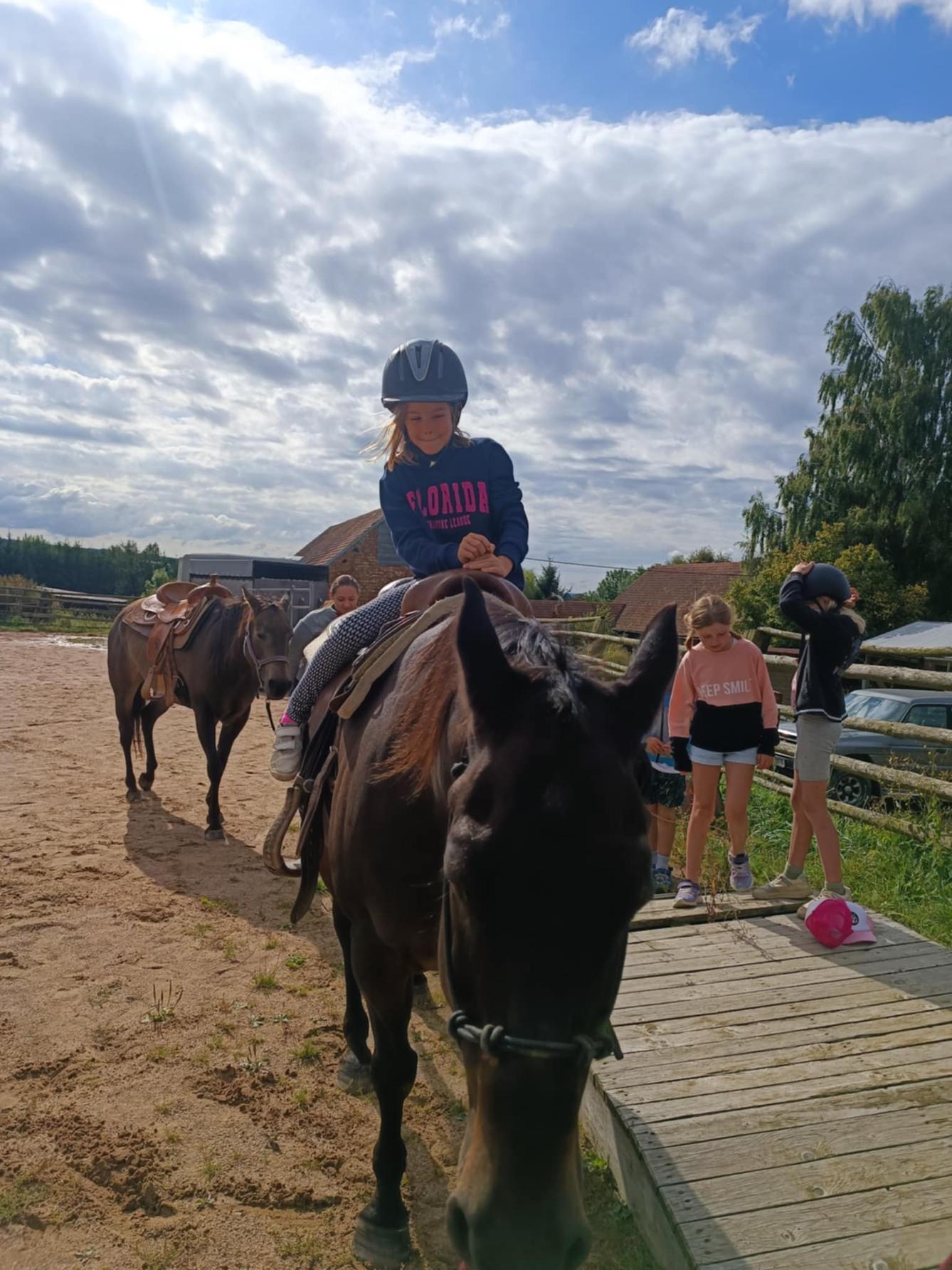 TÝDEN PLNÝ ZÁBAVY II - pátek - 44