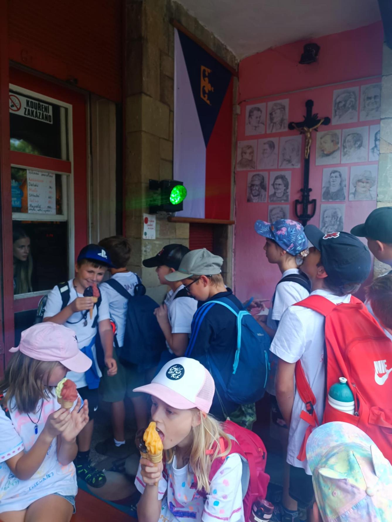 TÝDEN PLNÝ ZÁBAVY II - STŘEDA - 55