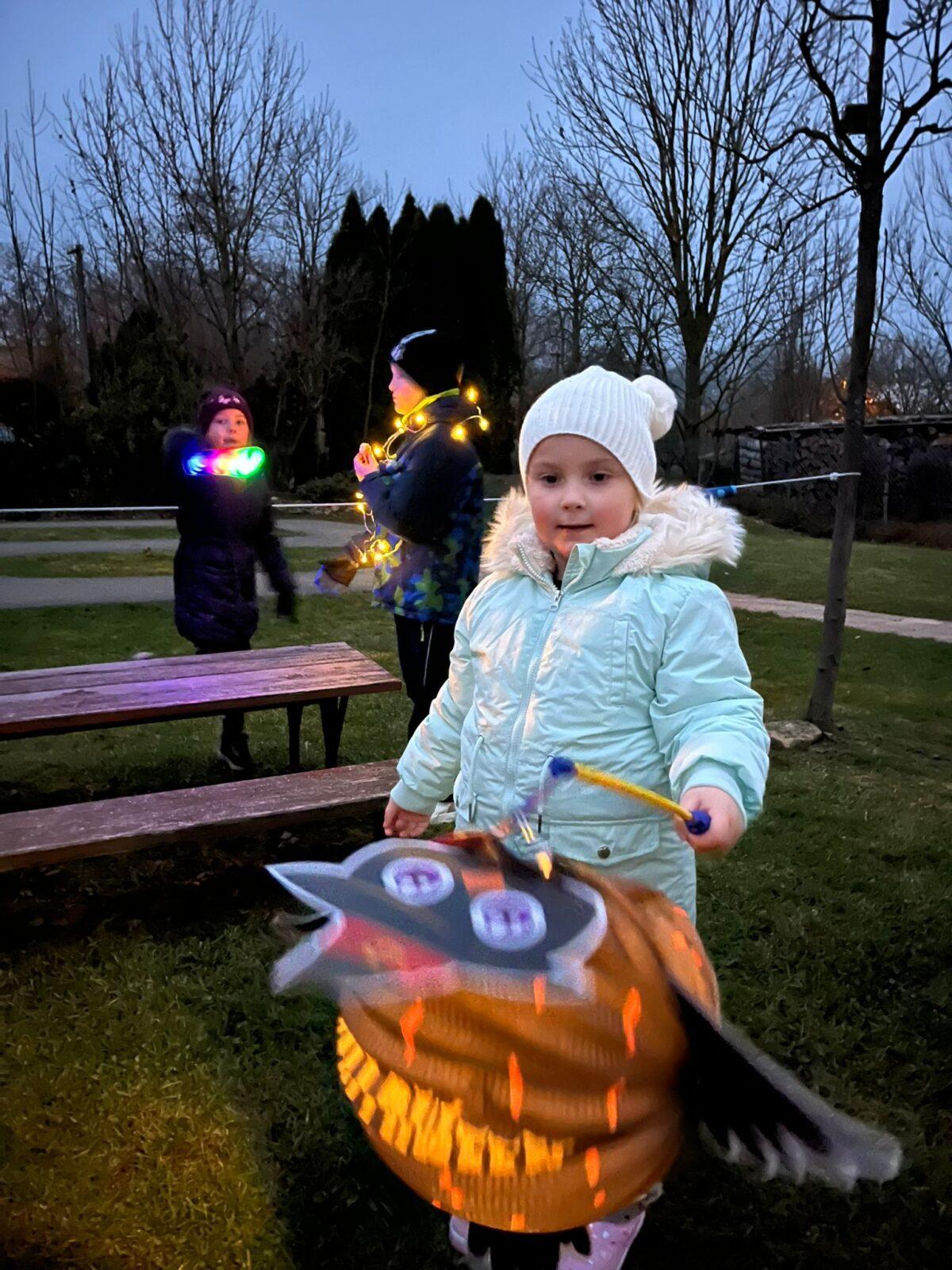 lampiónový průvod - vesmír - 18