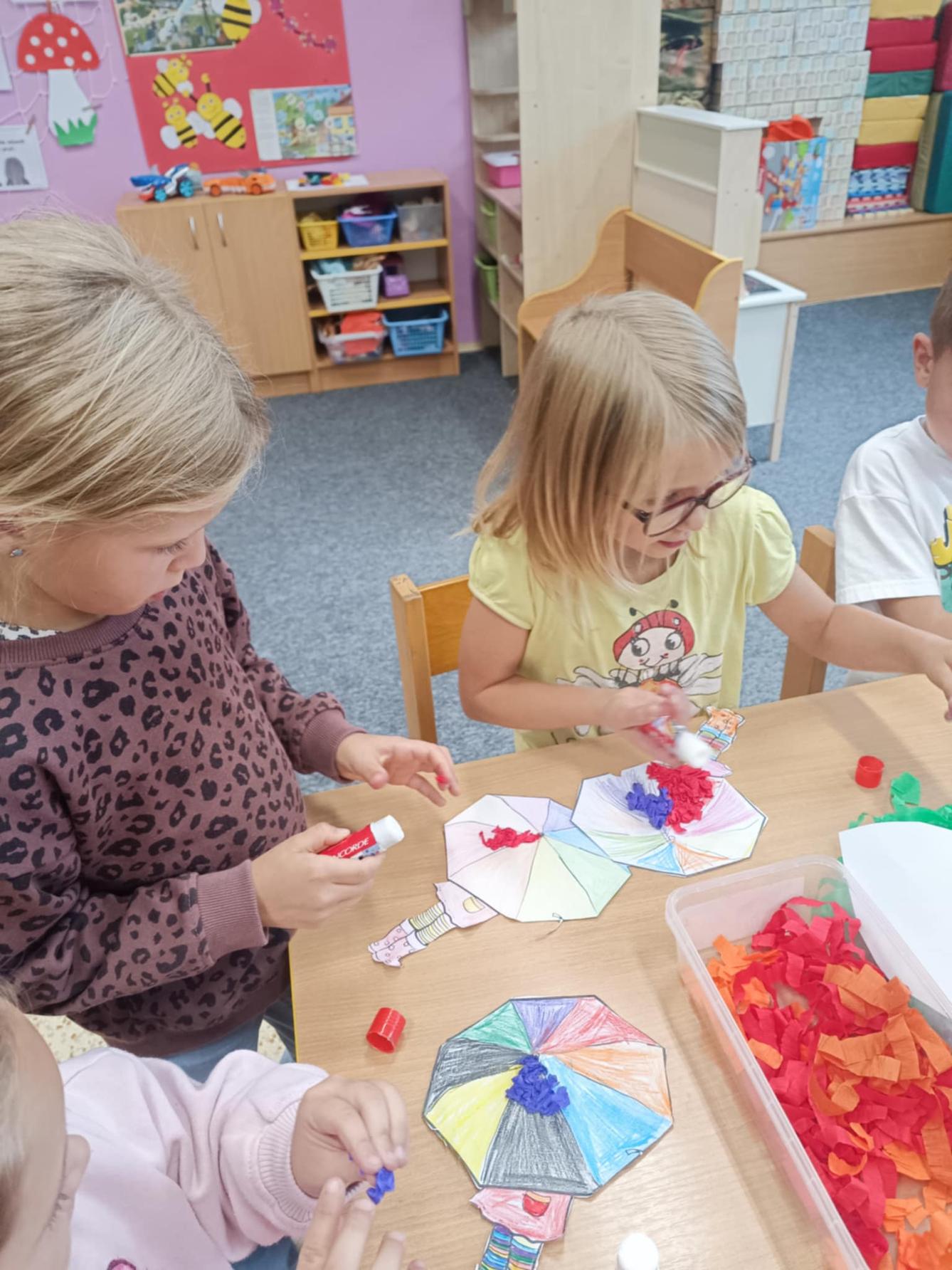 ŠKOLNÍ DRUŽINA - 2. ODDĚLENÍ -PODZIM - 79