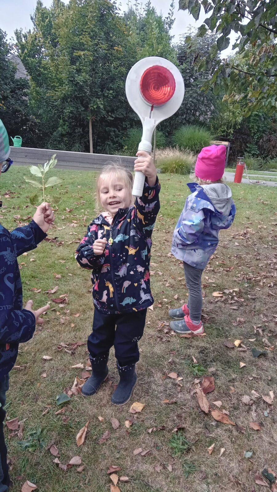 Návštěva dobrovolných hasičů v naší školce... - 32