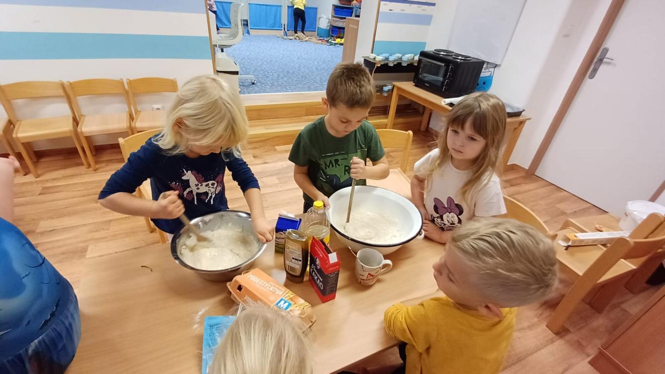 pečení pavučinkové buchty - 14