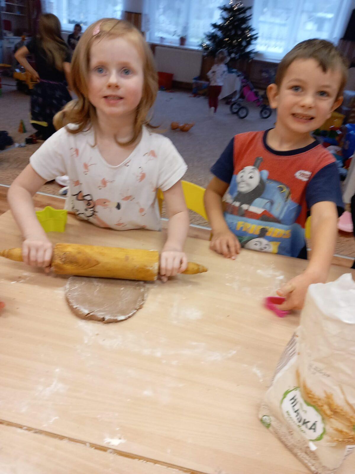 pečení perníčků ve školce - 7