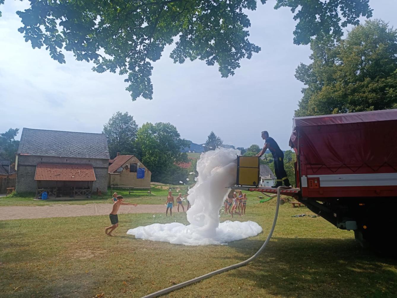 TÝDEN PLNÝ ZÁBAVY II - čtvrtek - 67