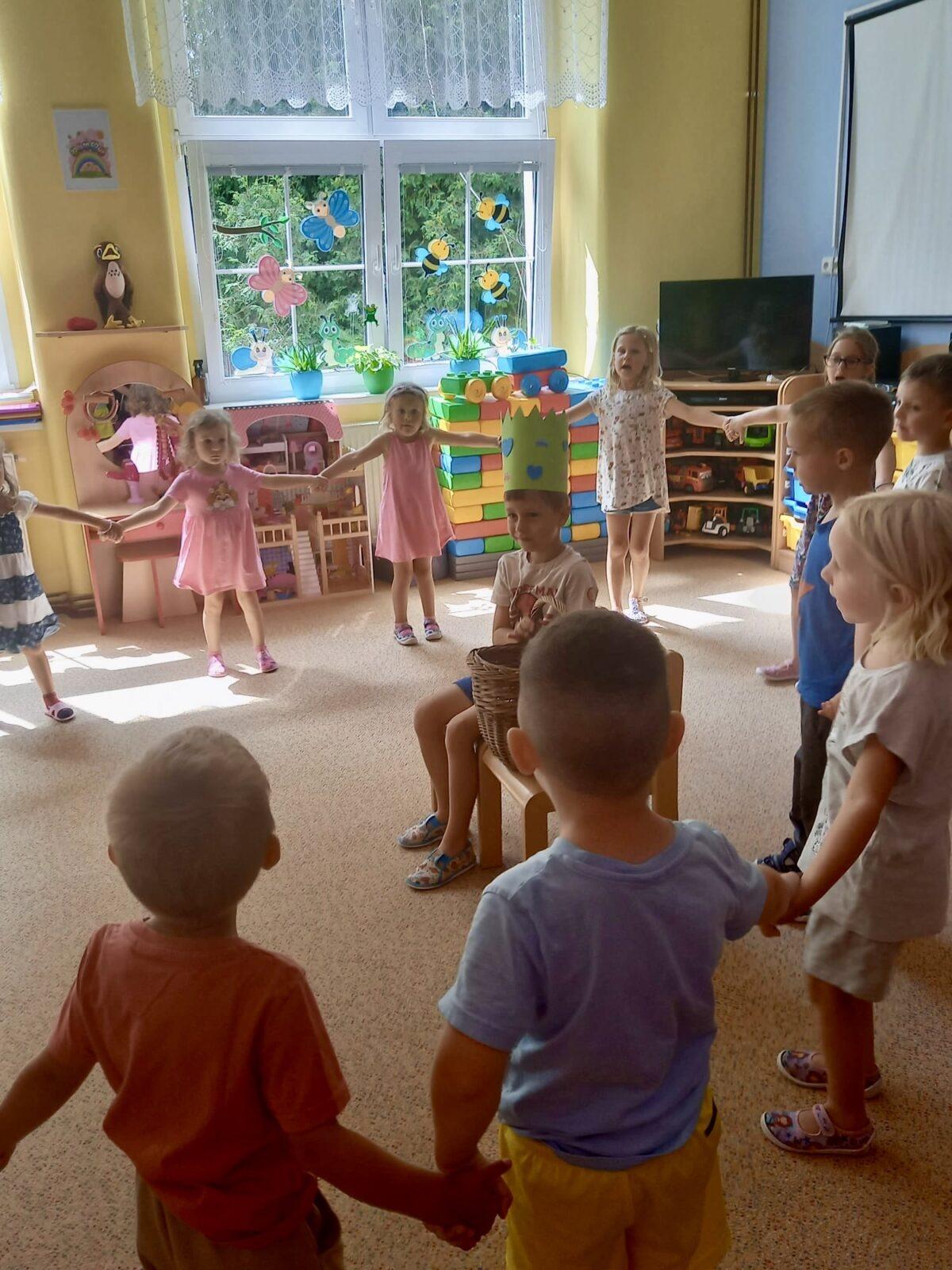 SLAVÍME: PÁŤA MĚL NAROZENINY - 7