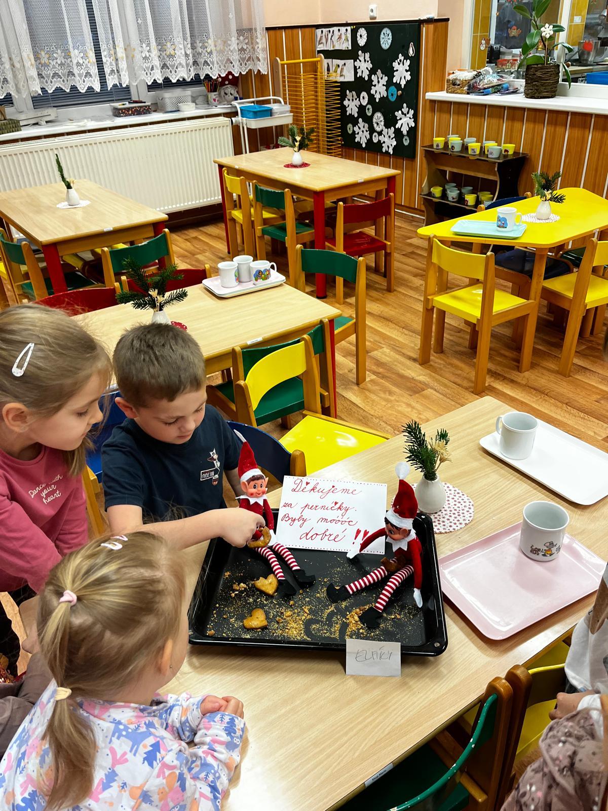 skřítci tropí neplechu - 19