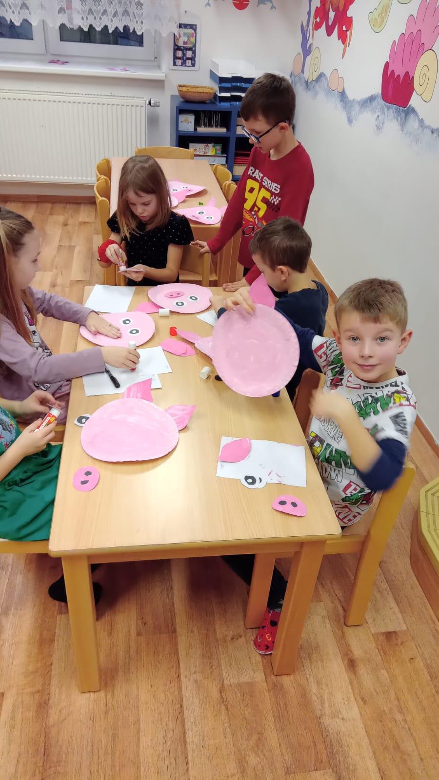 tři čuníci jdou... - 8