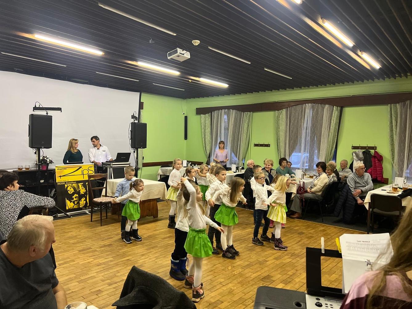 VYSTOUPENÍ PRO LIBCHAVSKÉ SENIORY - 7