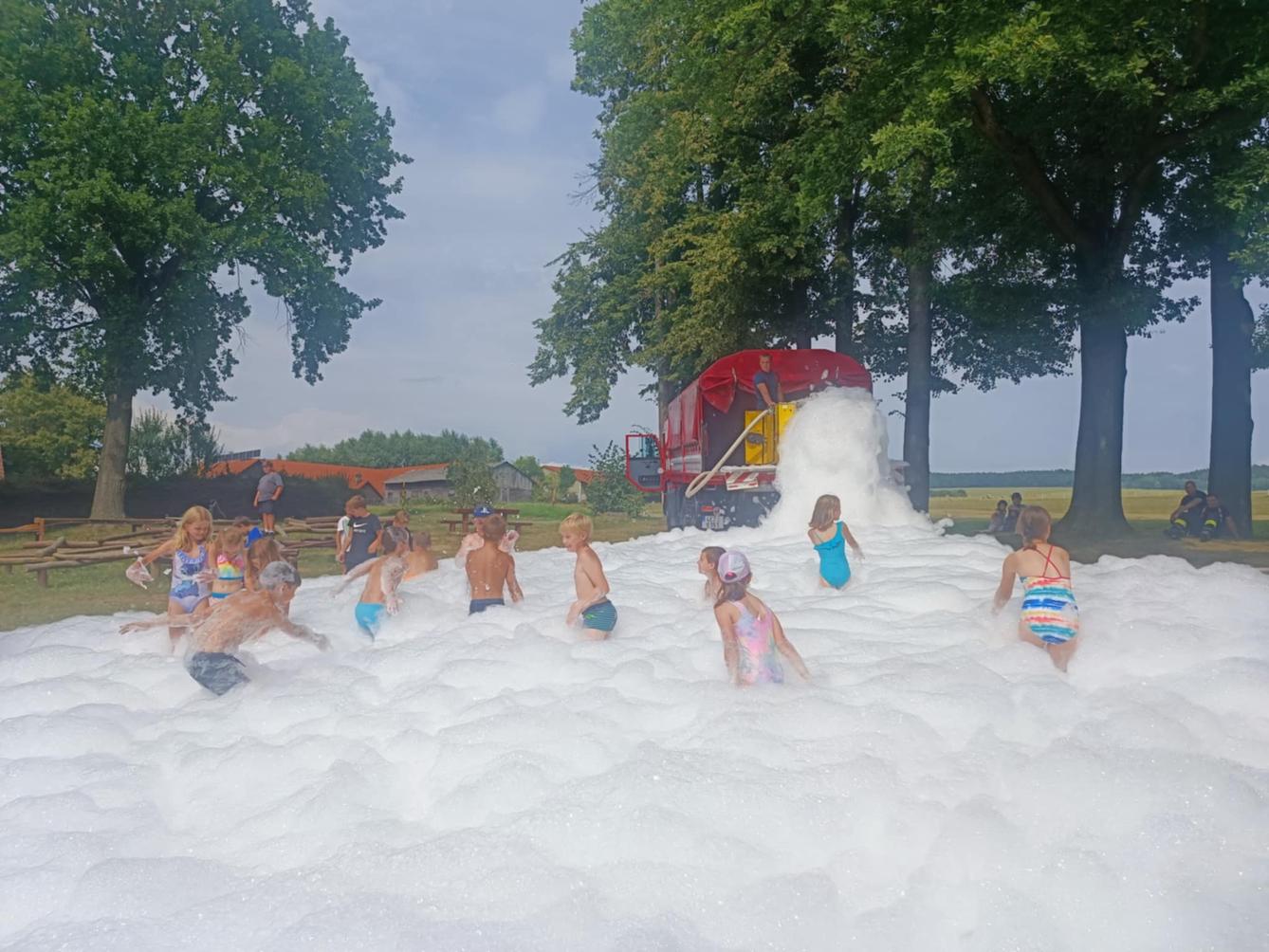 TÝDEN PLNÝ ZÁBAVY II - čtvrtek - 69