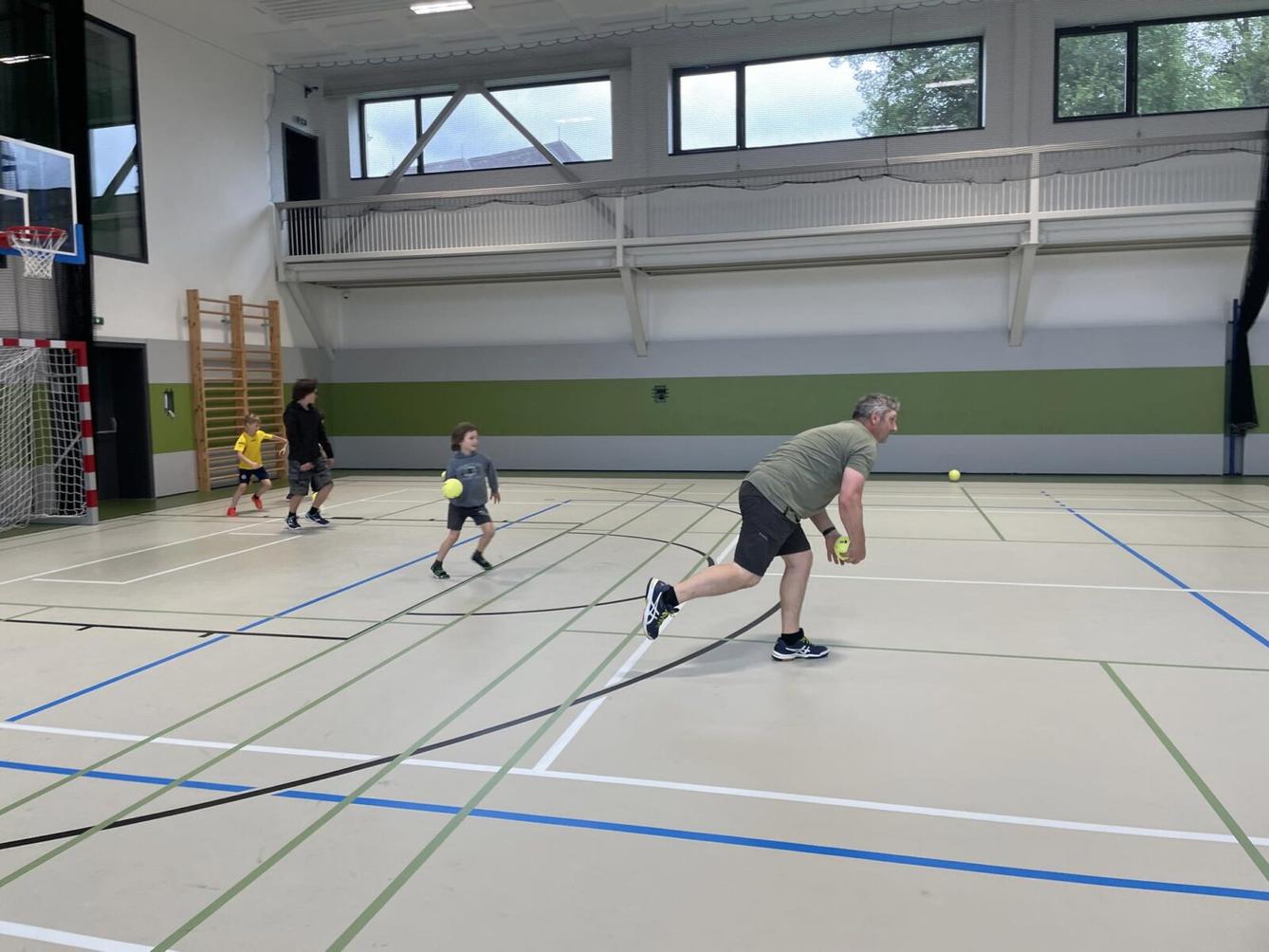 Sportovní odpoledne s rodiči - školní družina - 26