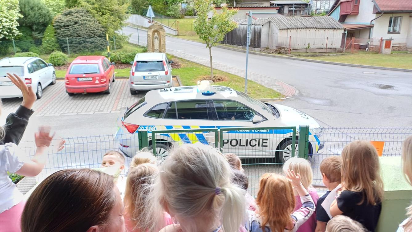 návštěva policie - 16