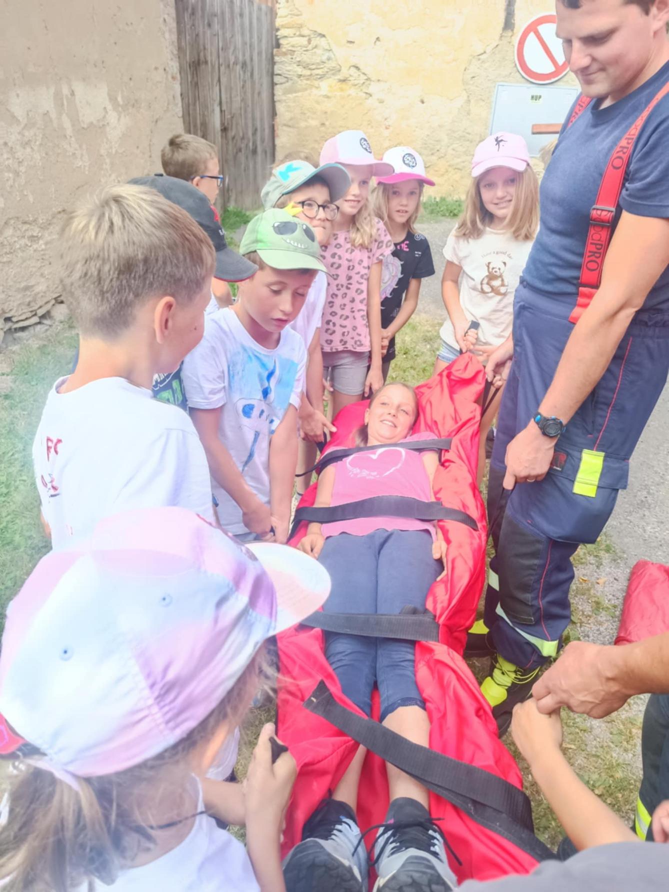 TÝDEN PLNÝ ZÁBAVY II - čtvrtek - 70