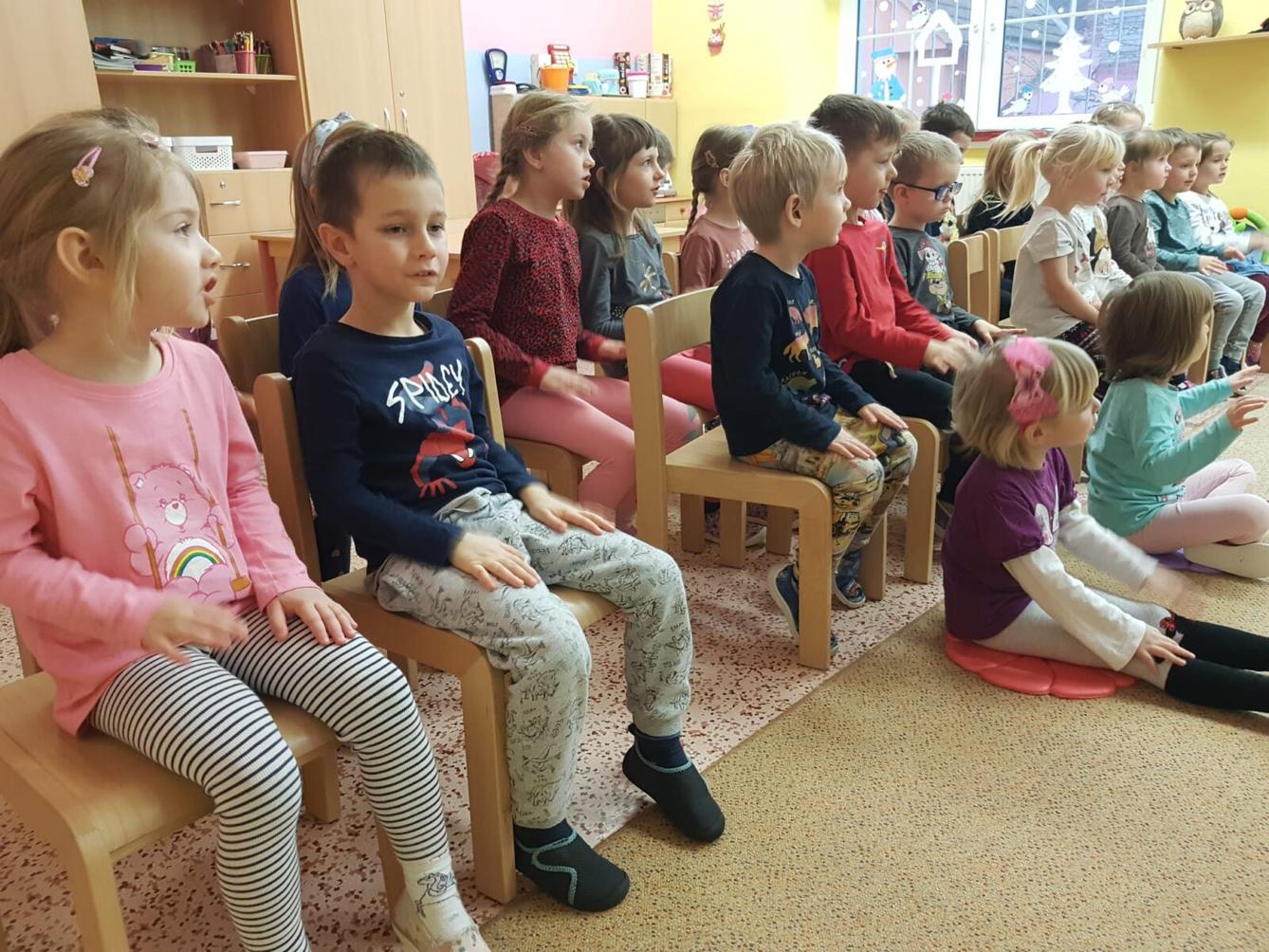 DIVADÉLKO: ,,JAK ZVÍŘÁTKA NAŠLA NOVÝ DOMOV" - 13