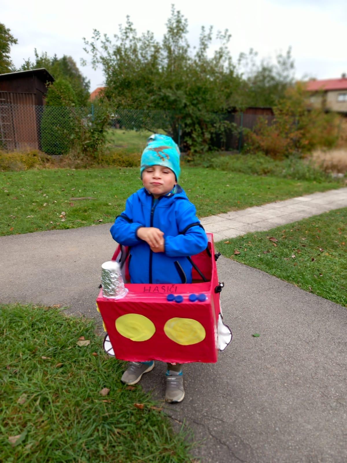 Návštěva dobrovolných hasičů v naší školce... - 39