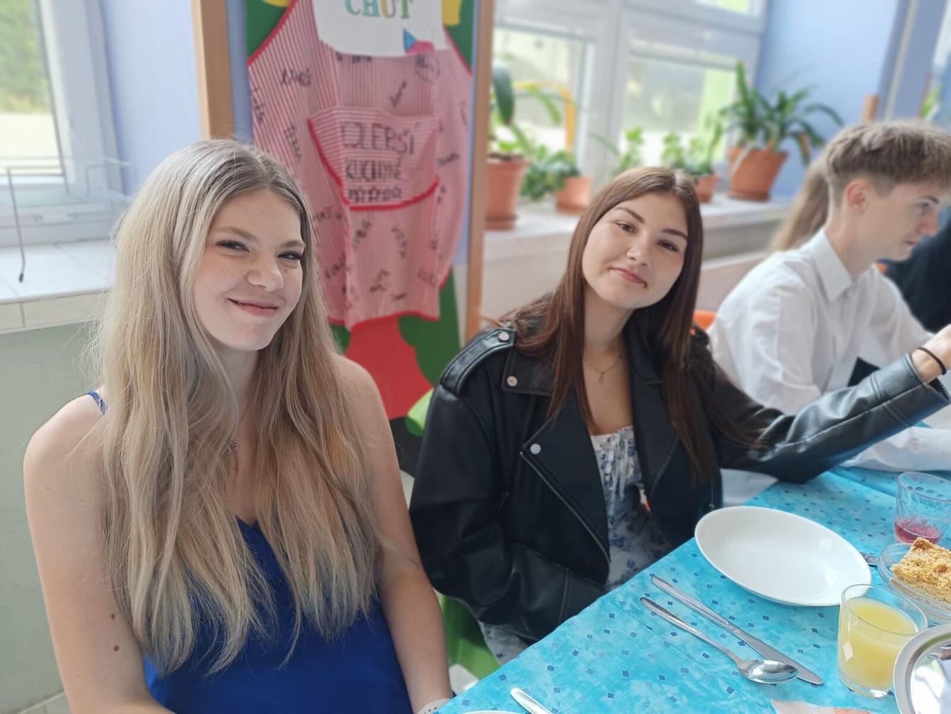 Slavnostní oběd 9. B - 12