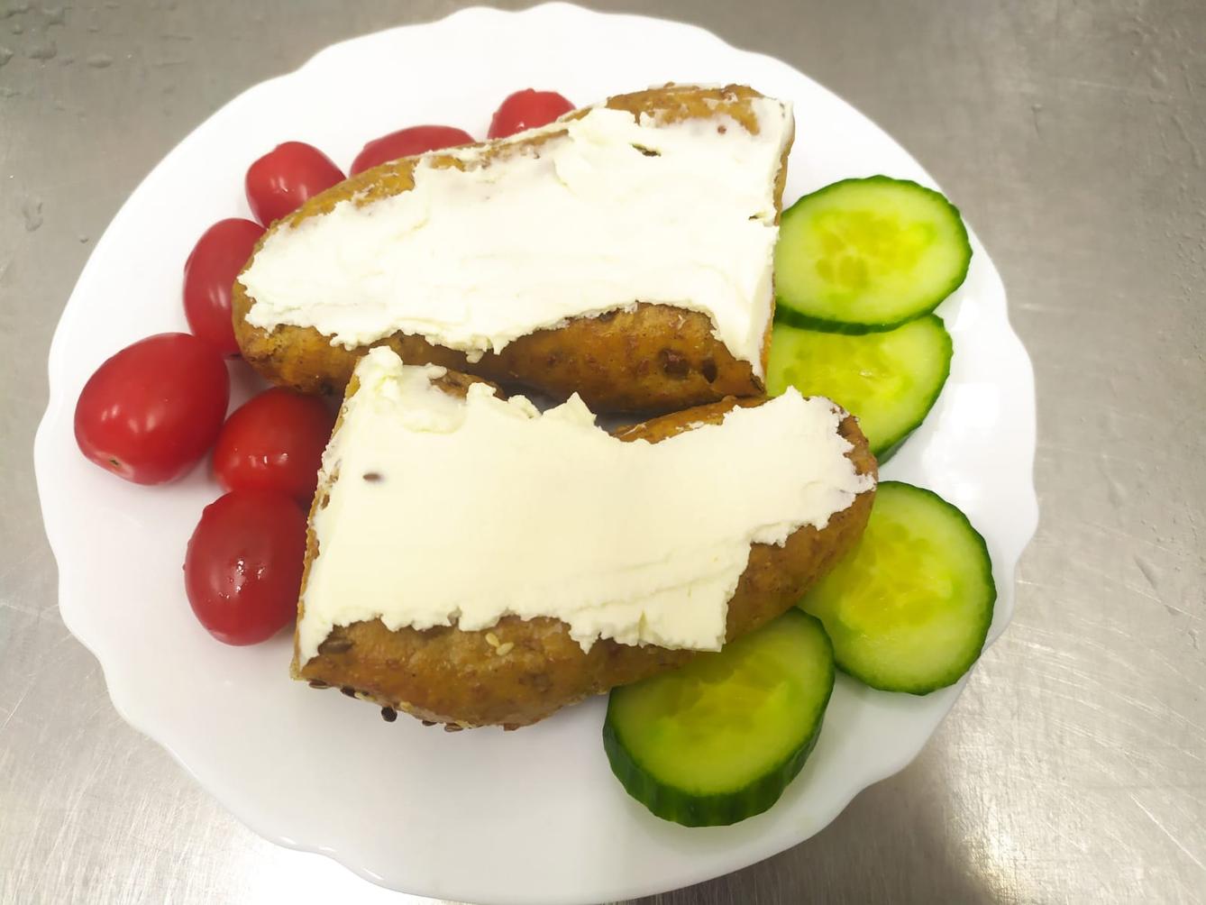 Okénko do školní a školkové kuchyně č. 2 - 26