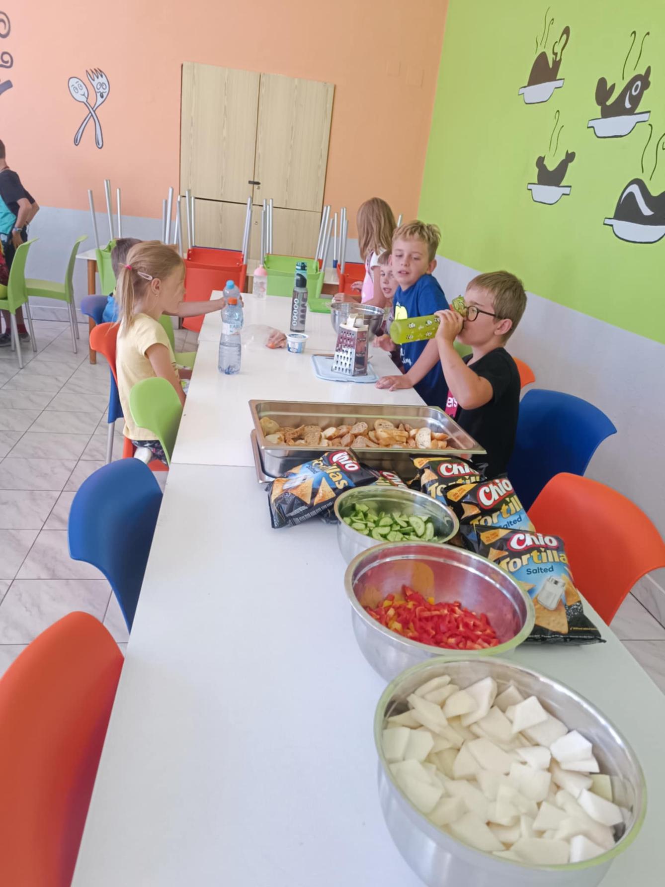 Týden plný zábavy II - úterý - 33