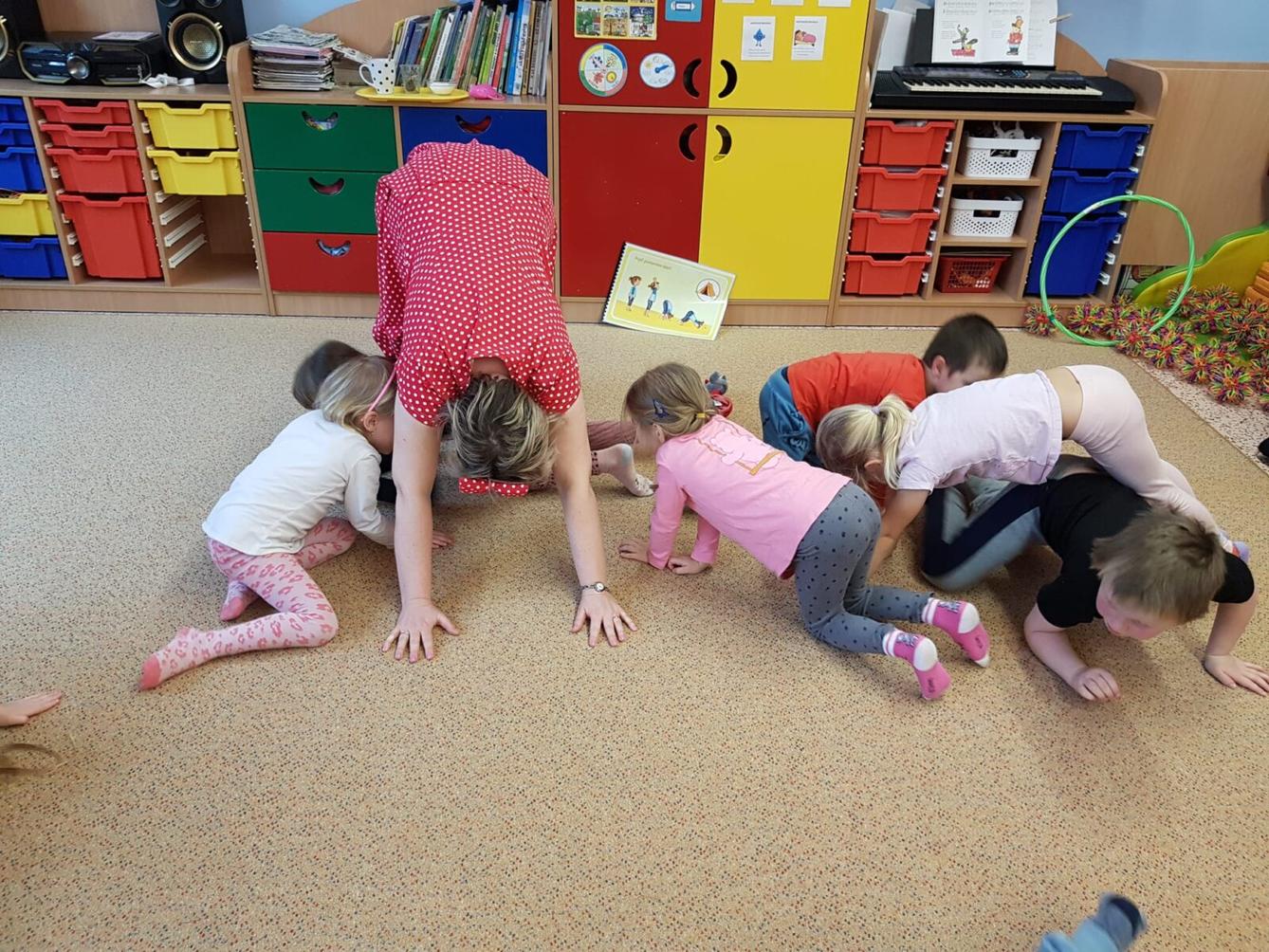 JÓGA S KOČIČKOU SALAMBOU - 23