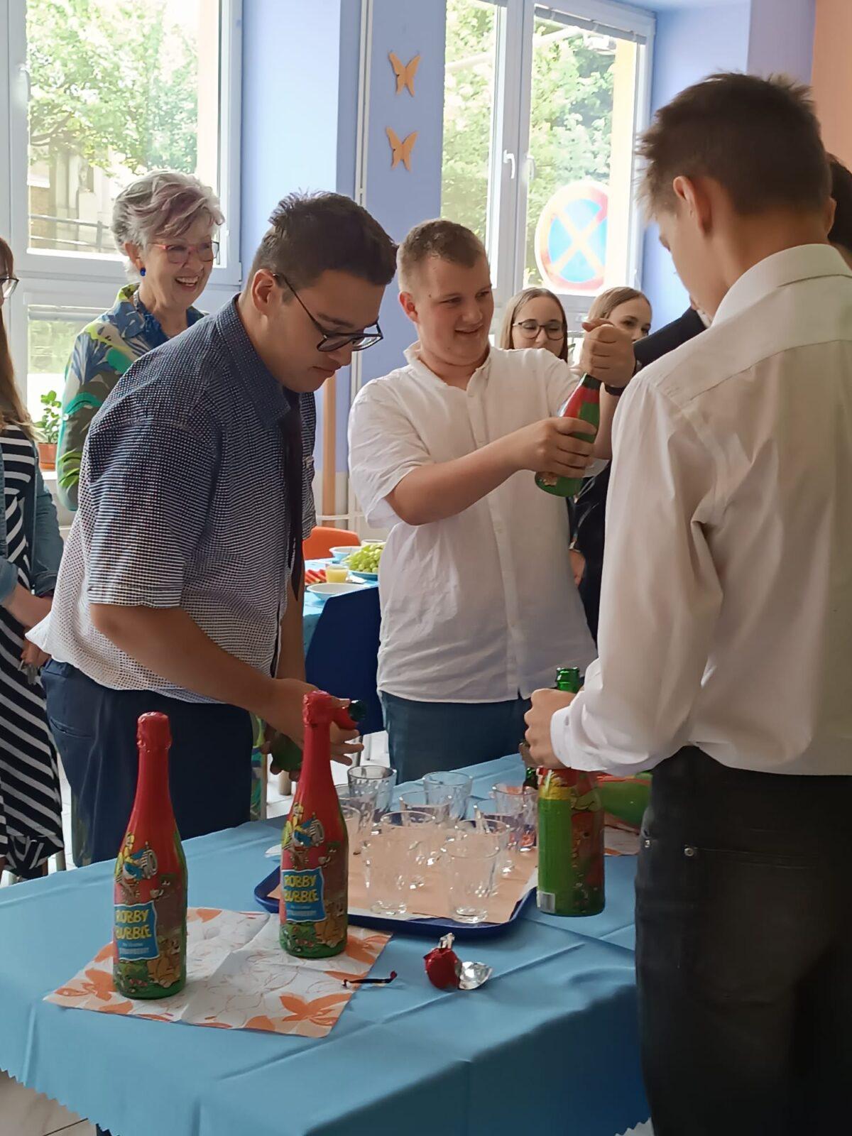 Slavnostní oběd 9. B - 13