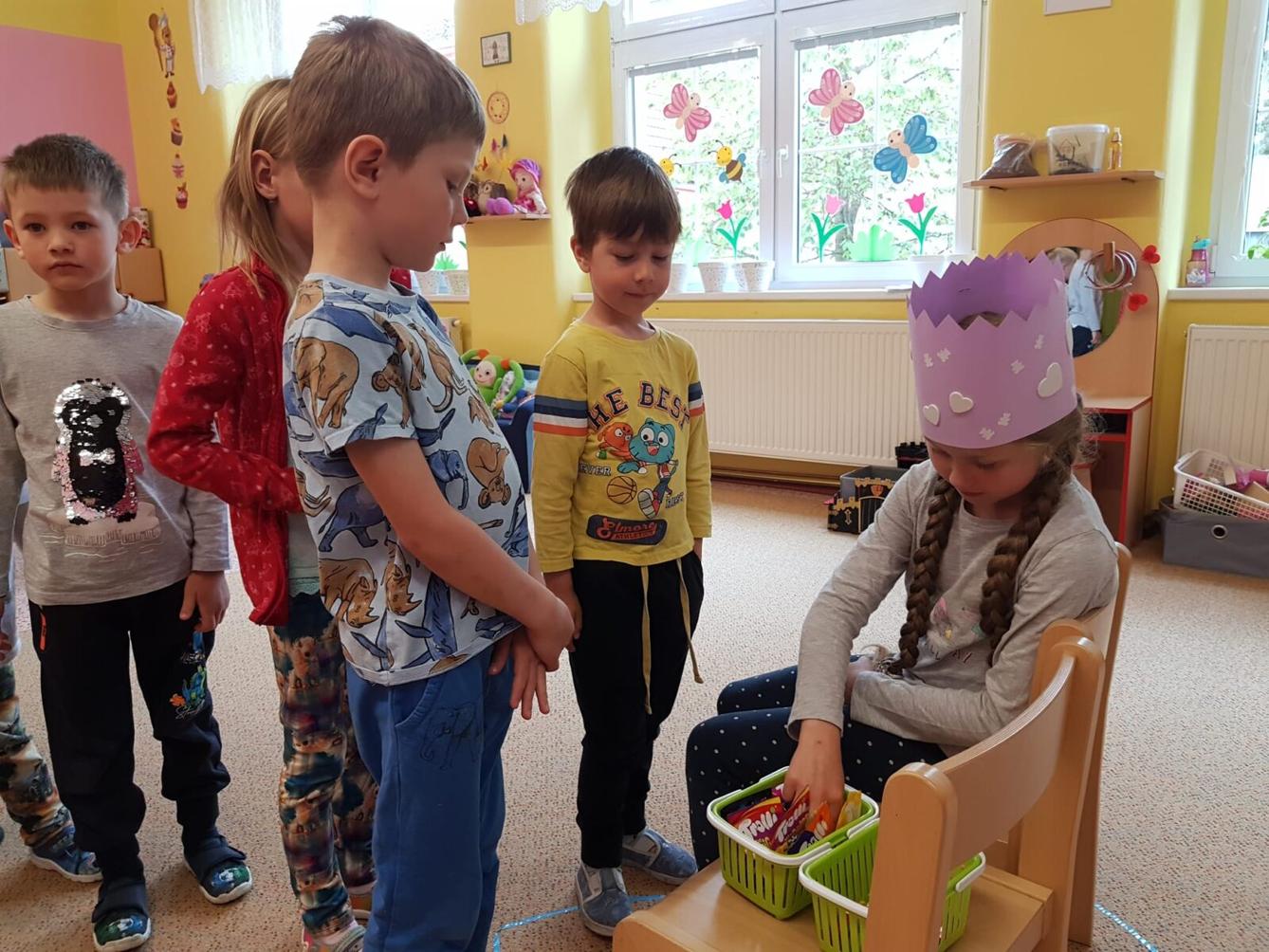 SLAVÍME: ILONKA MĚLA NAROZENINY - 11