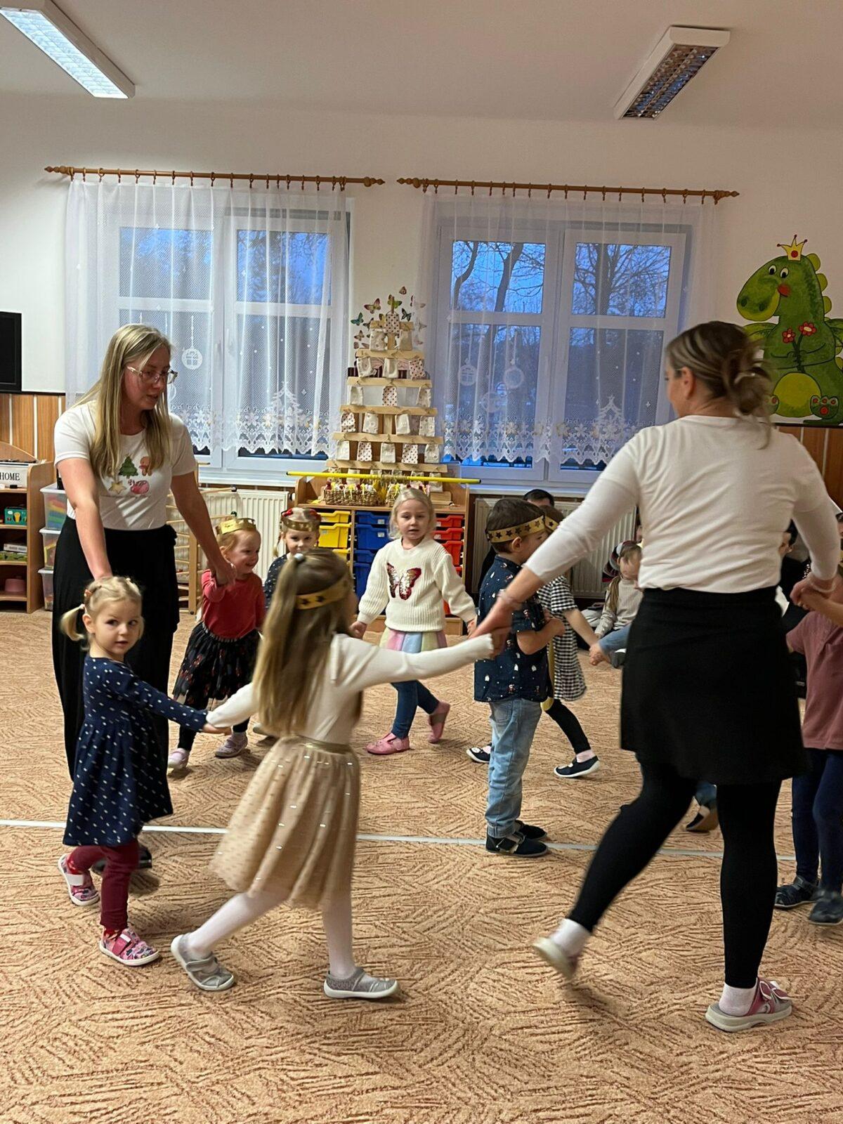 HVĚZDNÉ VÁNOČNÍ SETKÁNÍ - 46