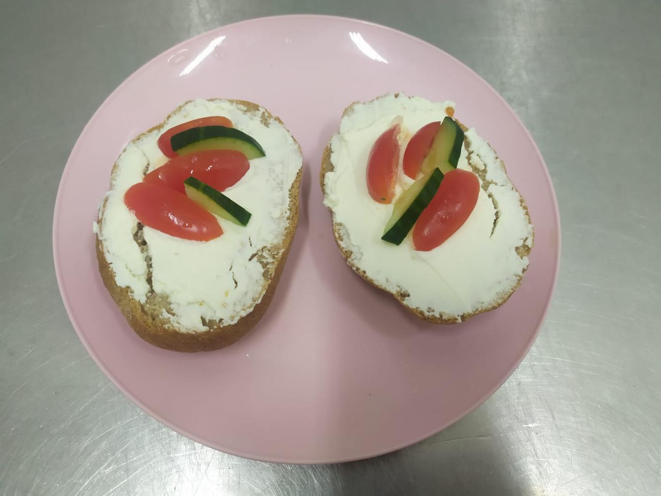 Okénko do školní a školkové kuchyně č. 10 - 15