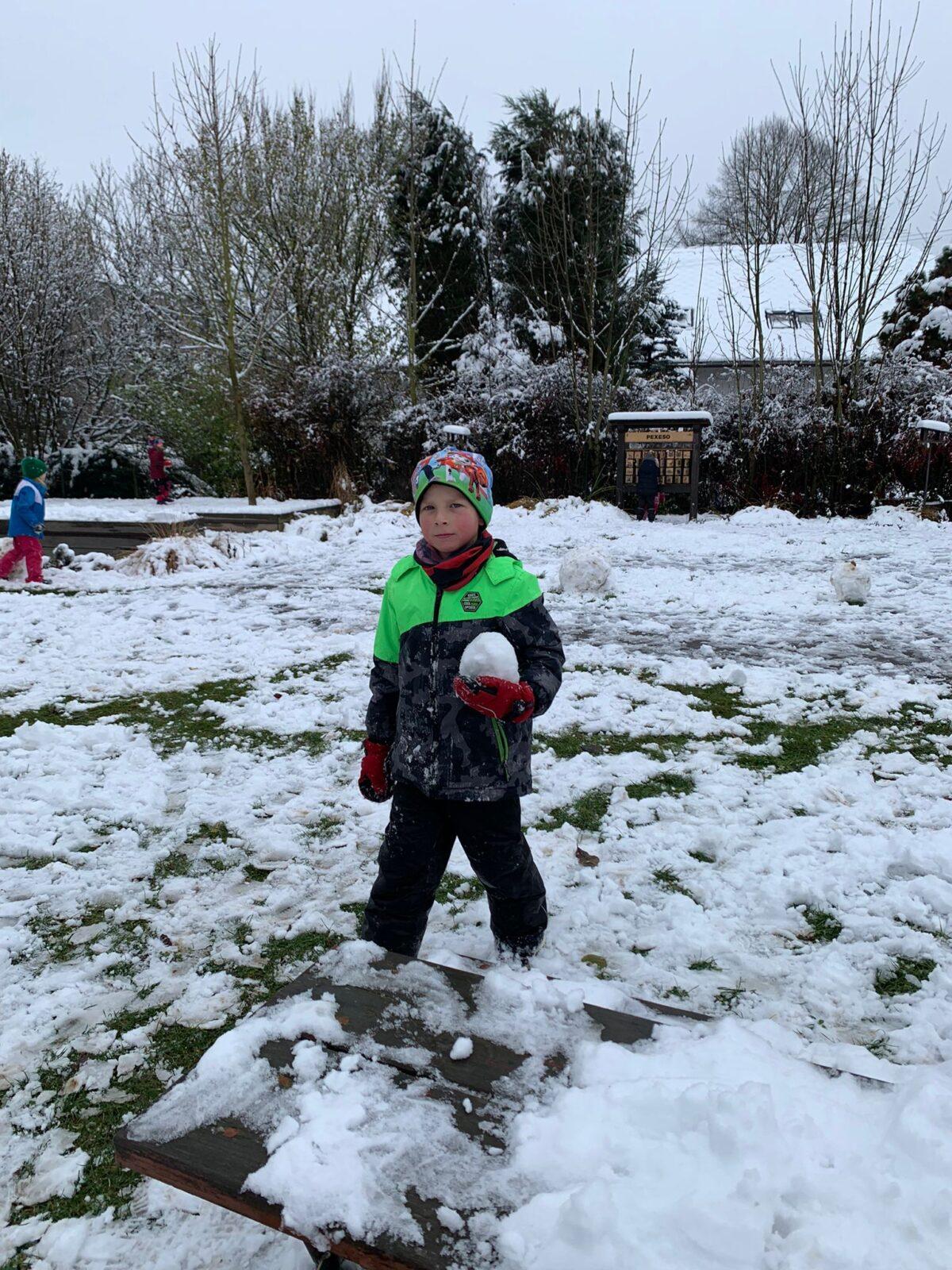 První sníh ve školce - 13