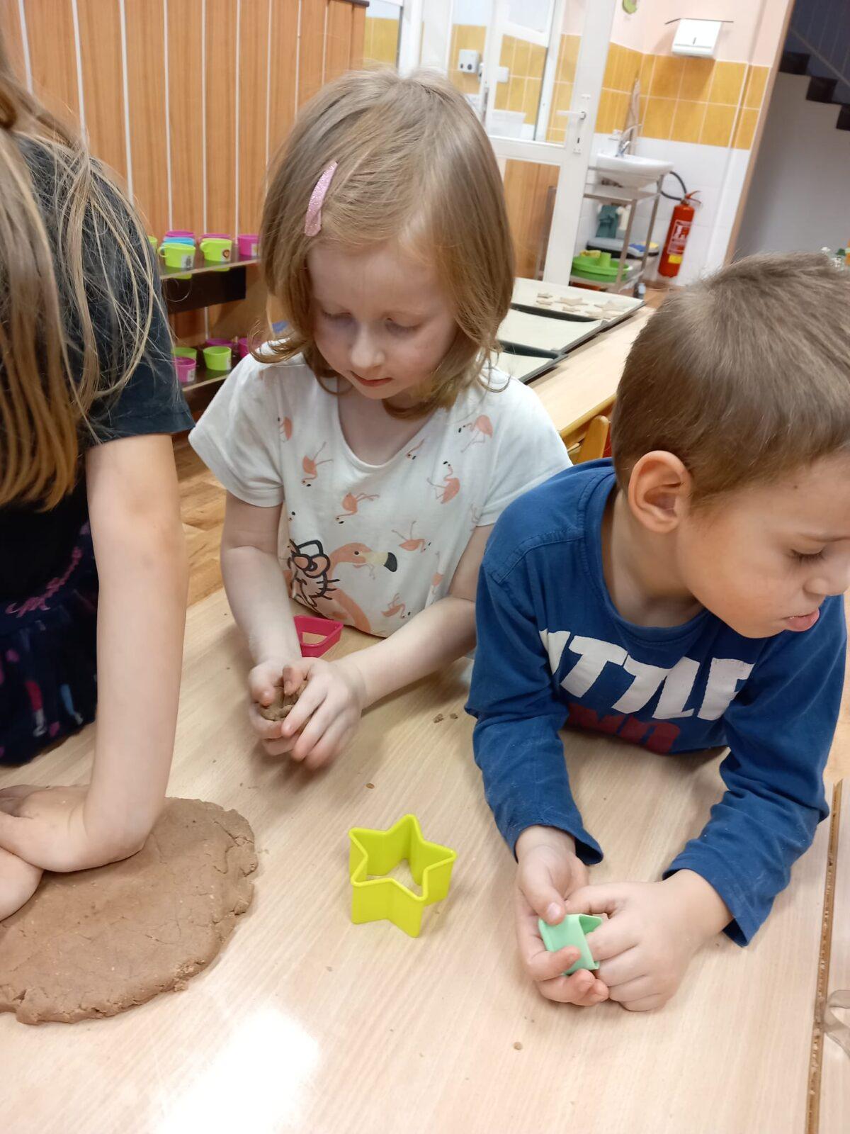 pečení perníčků ve školce - 8