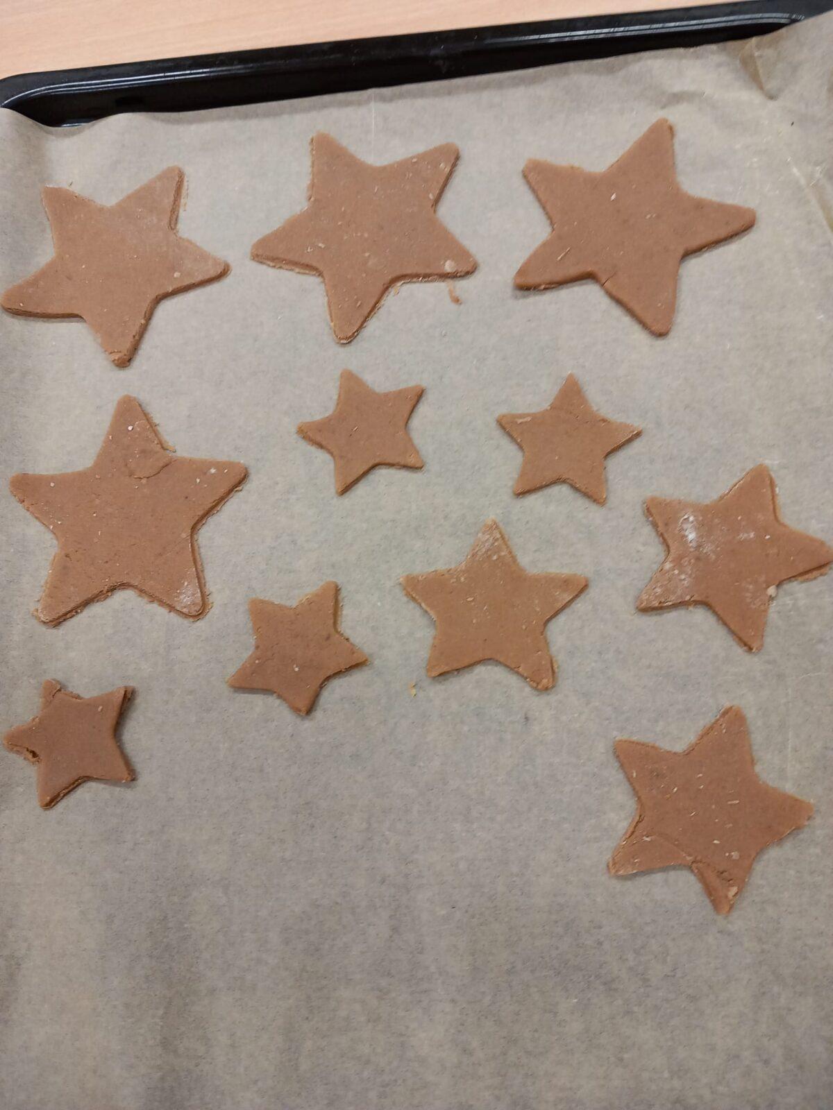 pečení perníčků ve školce - 10