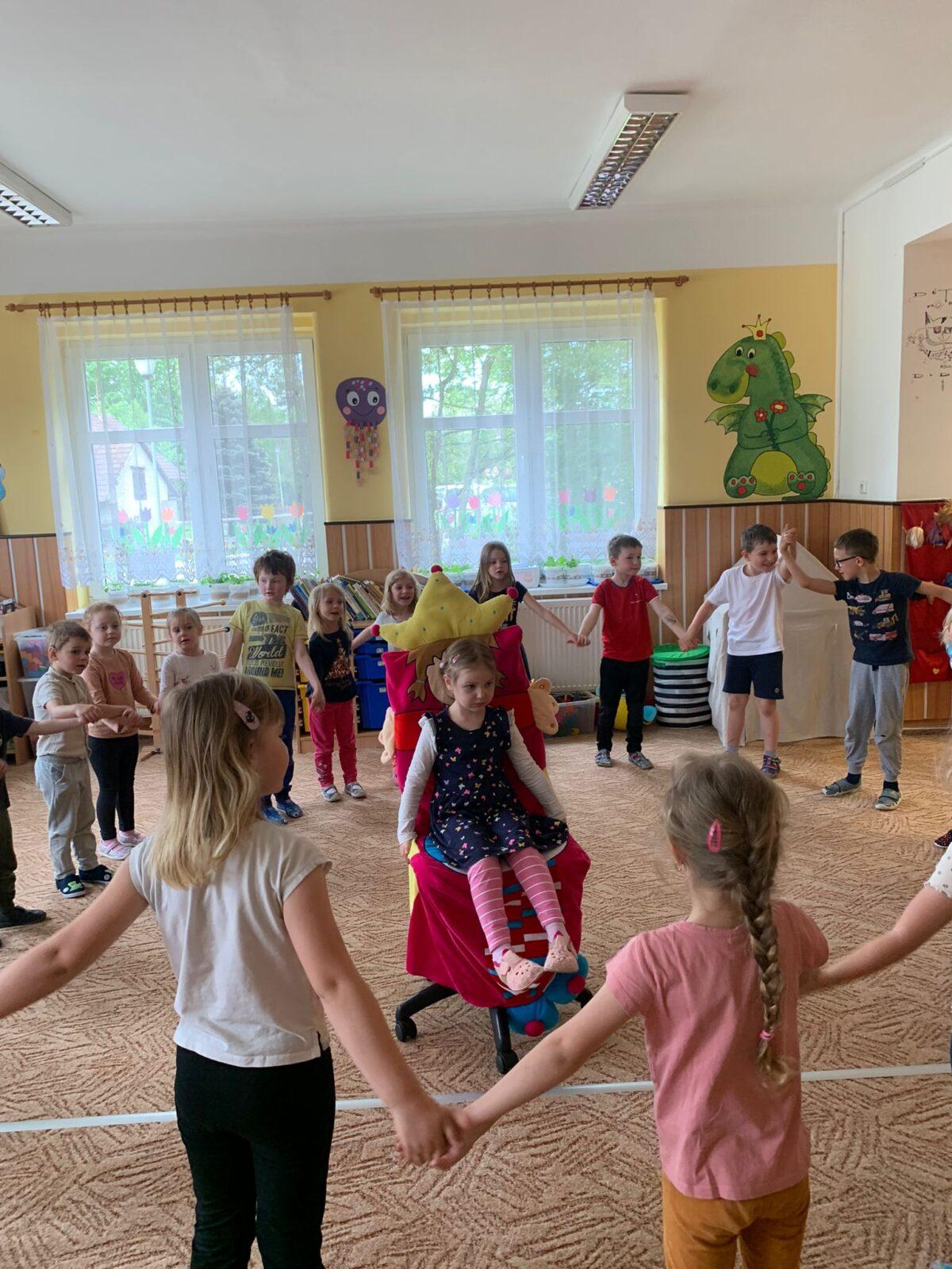 EMILKA SLAVÍ NAROZENINY - 6