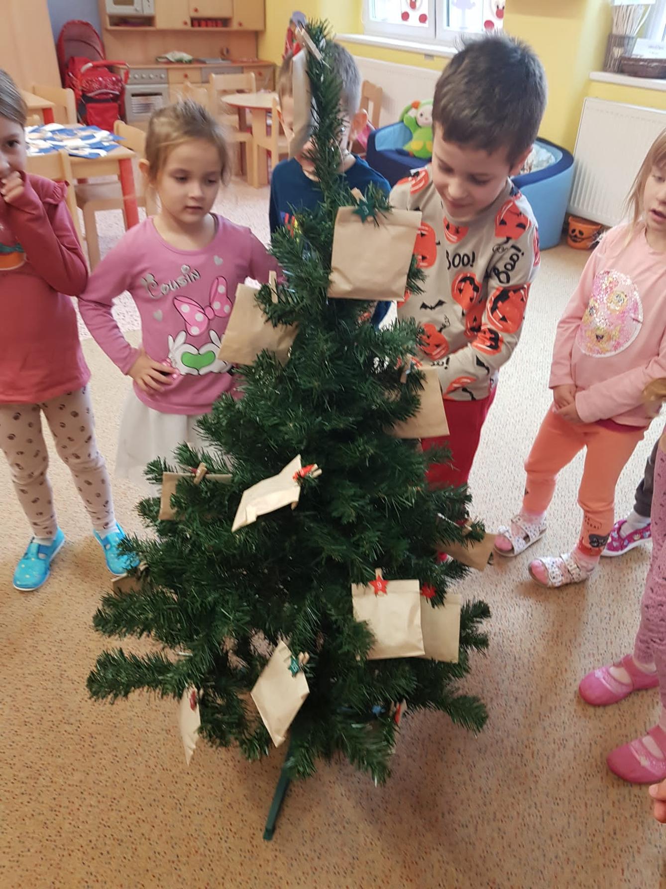 ADVENTNÍ ČAS VE ŠKOLCE - 60