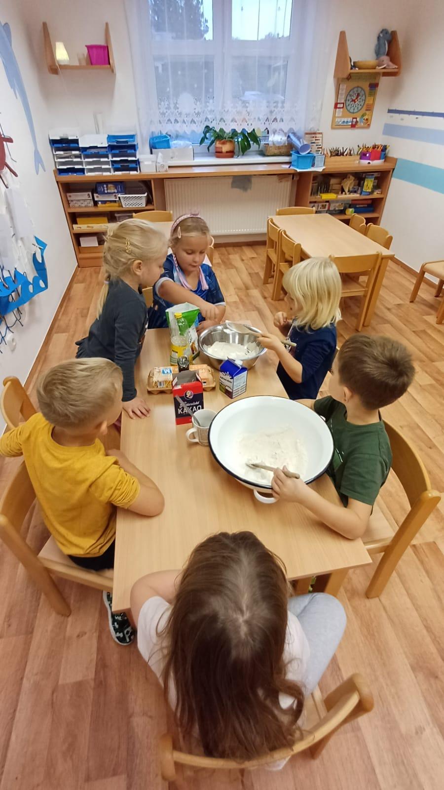 pečení pavučinkové buchty - 19