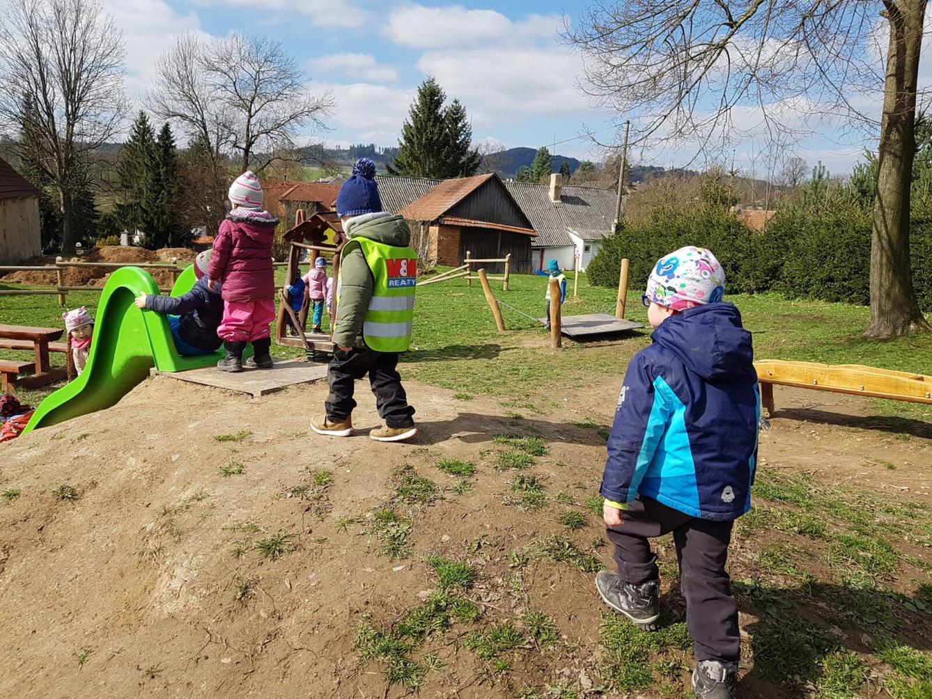 užíváme si pobyt venku - 36