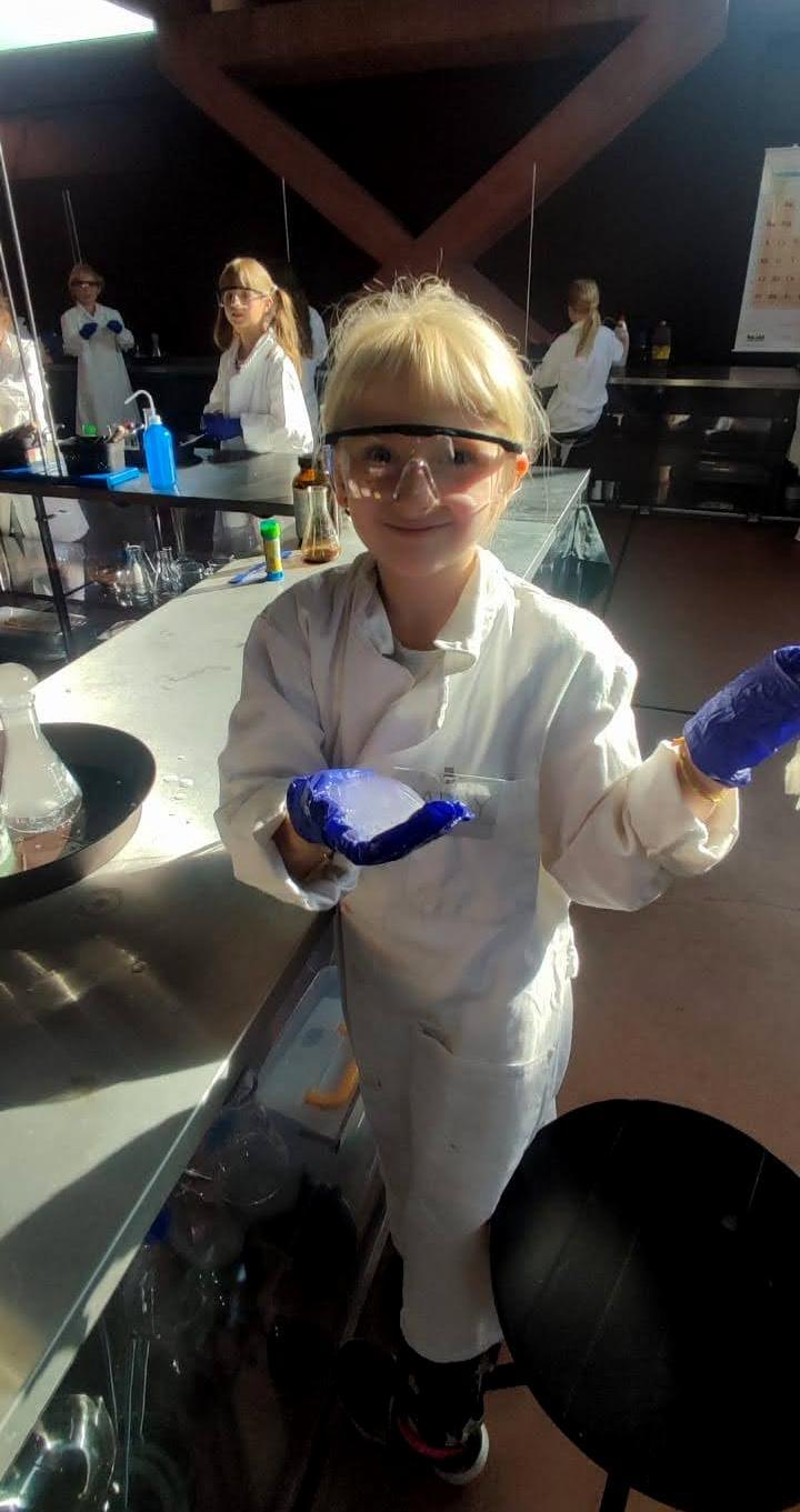 17. 9. Sféra Pardubice - 12