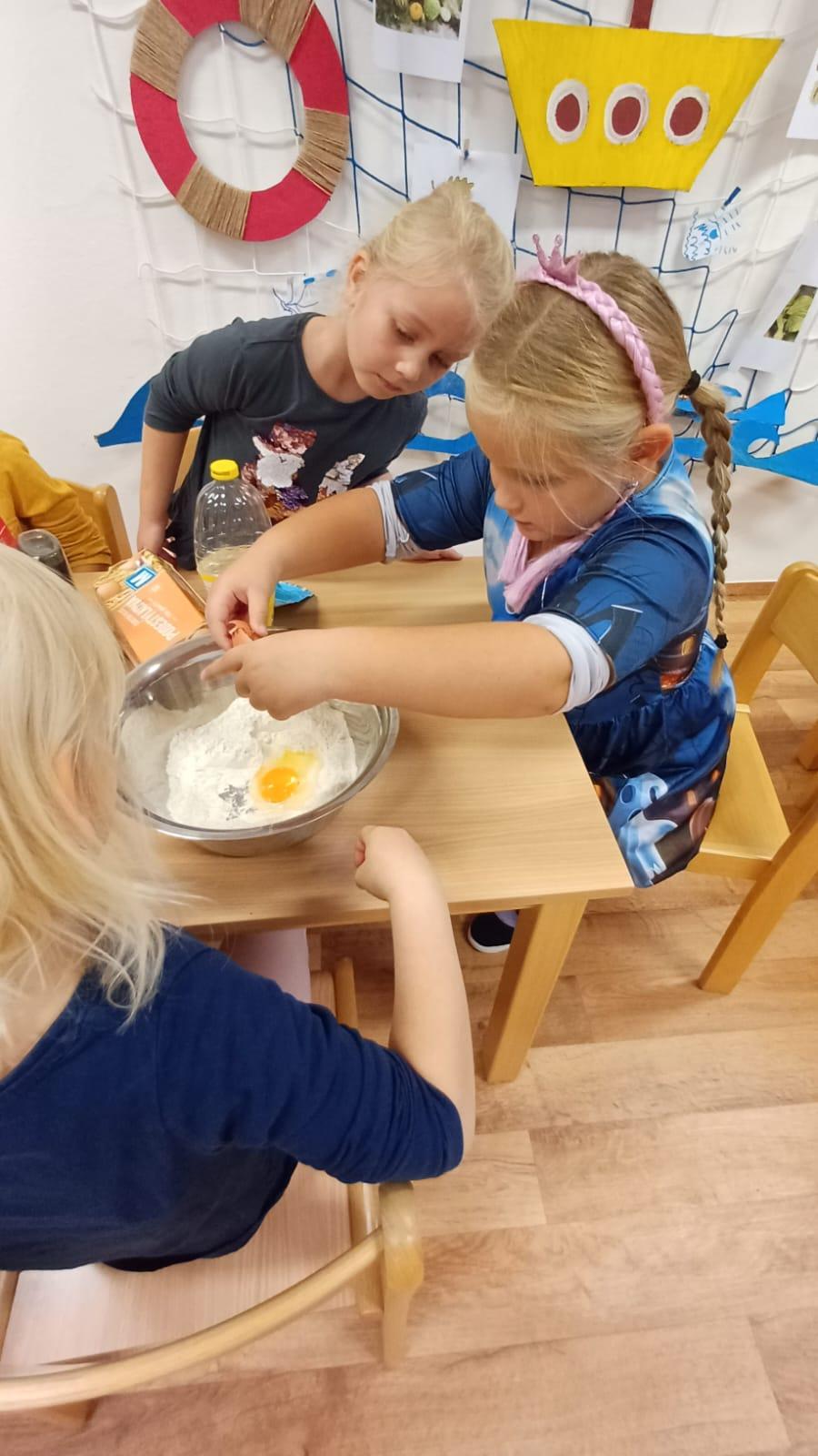 pečení pavučinkové buchty - 20