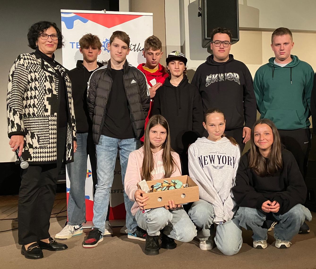 Úspěch našich deváťáků na TECHNOhrátkách - 9