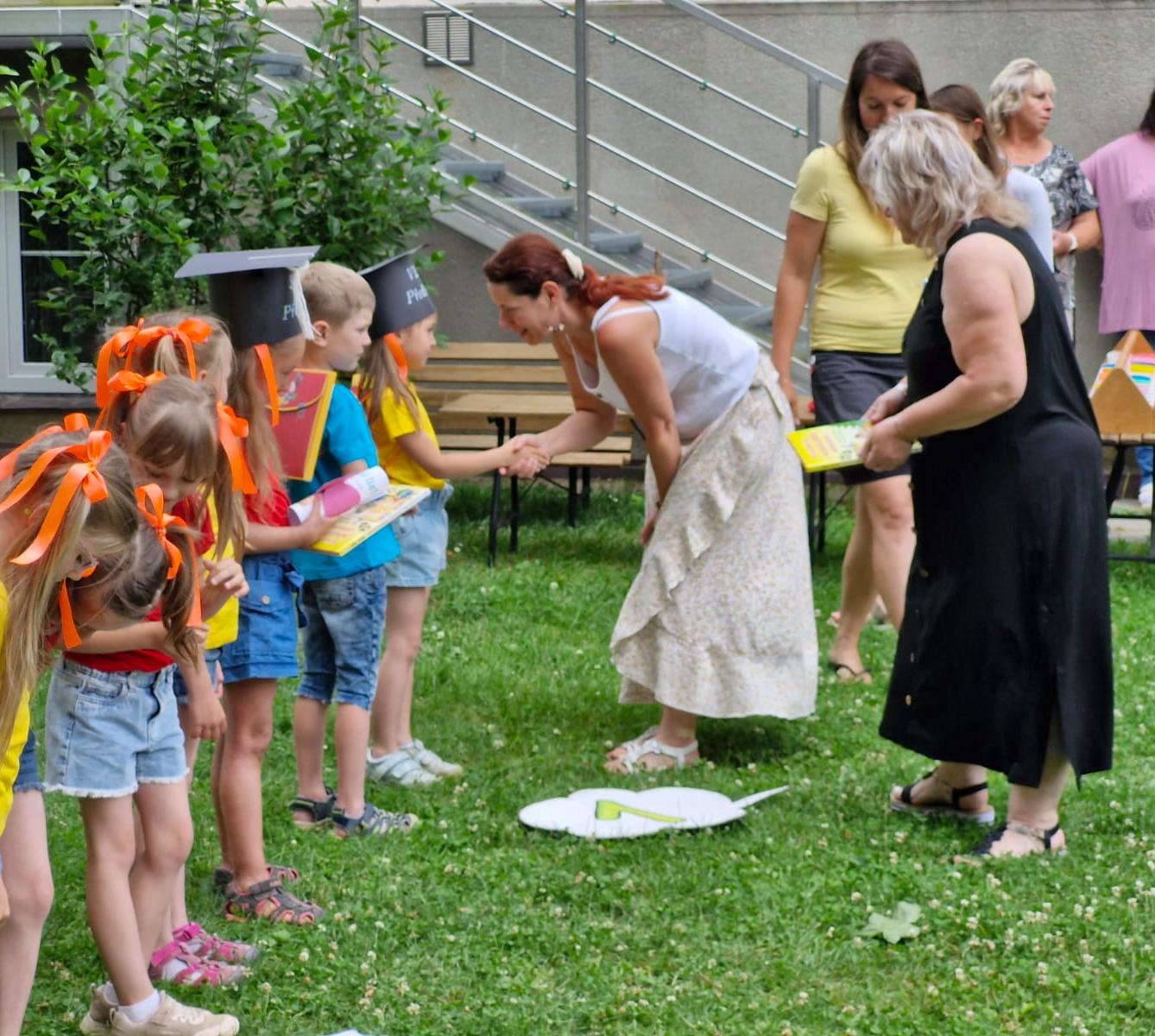 ZAHRADNÍ SLAVNOST - 1