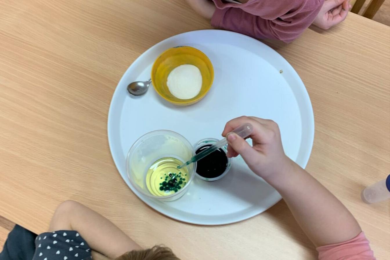 pokusy s vodou - námořníci