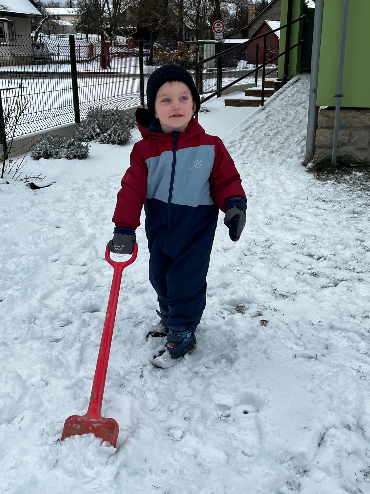 první sníh ve školce - 1