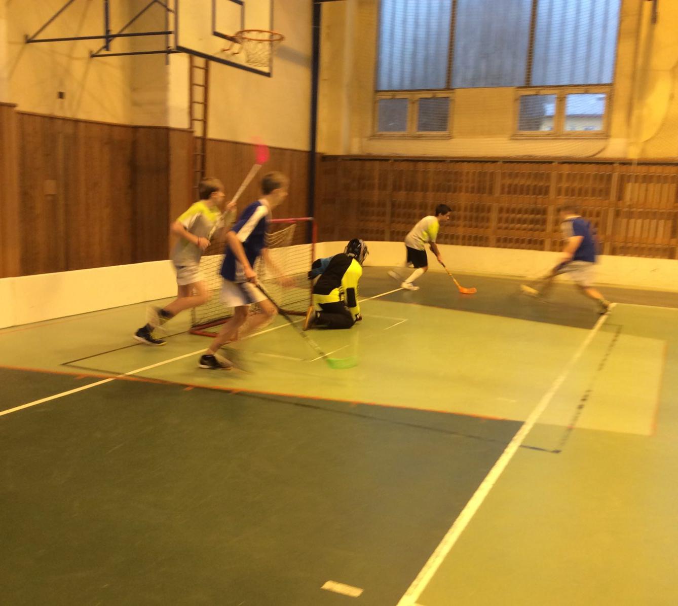 Postup florbalistů do kraje - 3