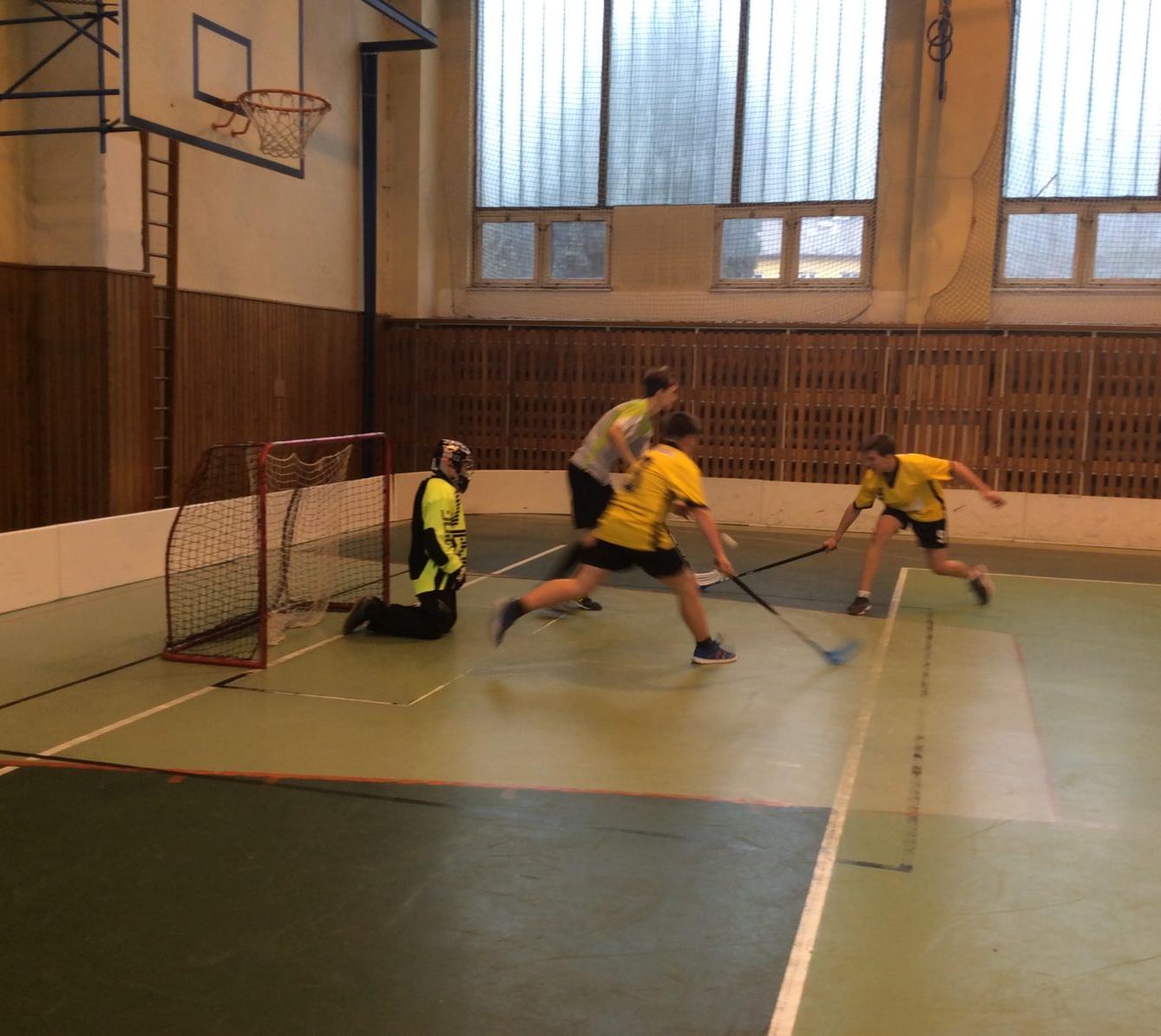 Postup florbalistů do kraje - 8