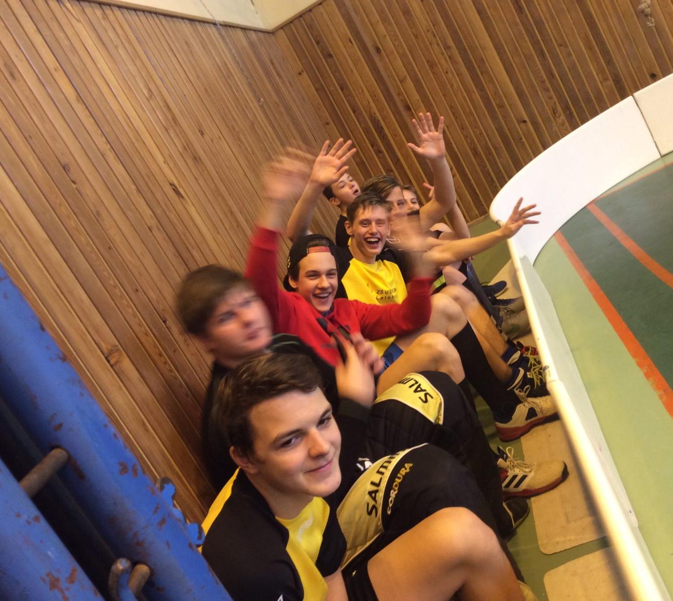 Postup florbalistů do kraje - 10