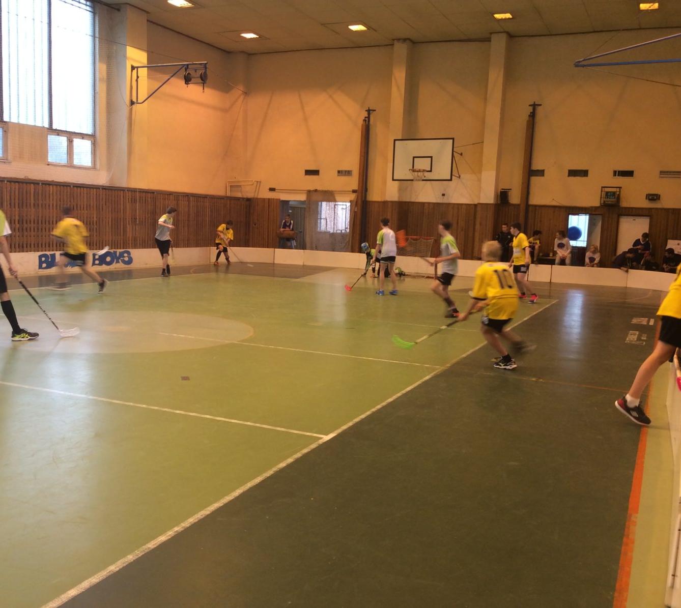 Postup florbalistů do kraje - 11