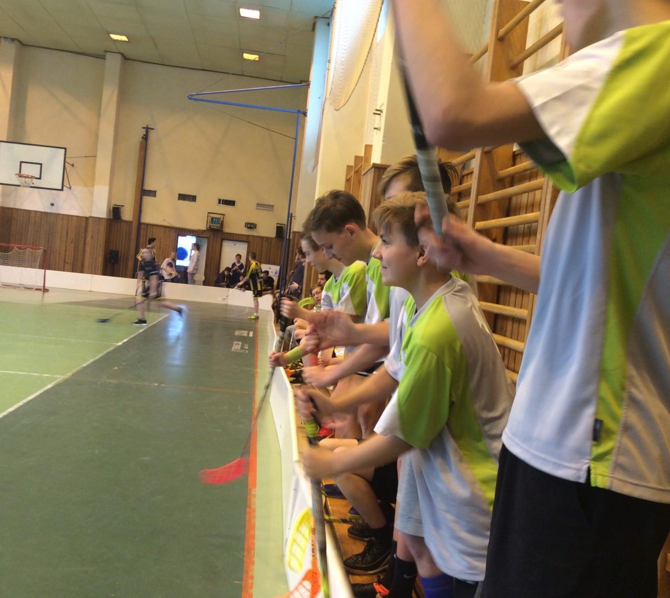 Postup florbalistů do kraje - 12