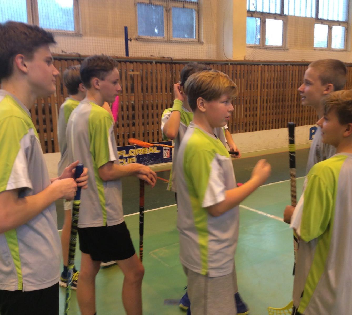 Postup florbalistů do kraje - 19