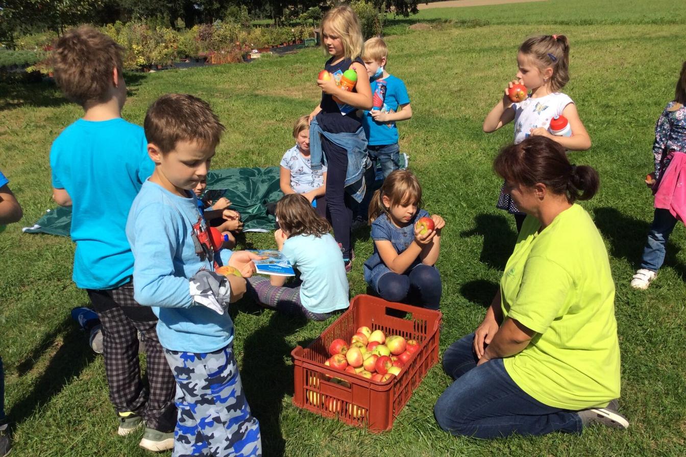 Družinka v zahradnictví