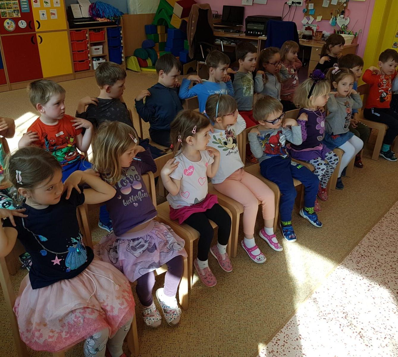 KNIHADÝLKO: ,,DOBRODRUŽSTVÍ PAVOUKA ČENDY" - 2