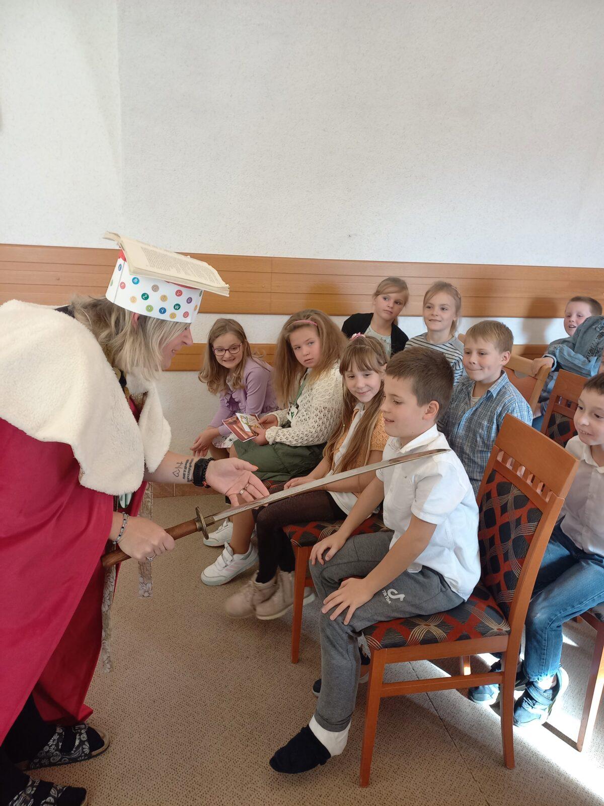 Pasování druháčků na čtenáře - 24