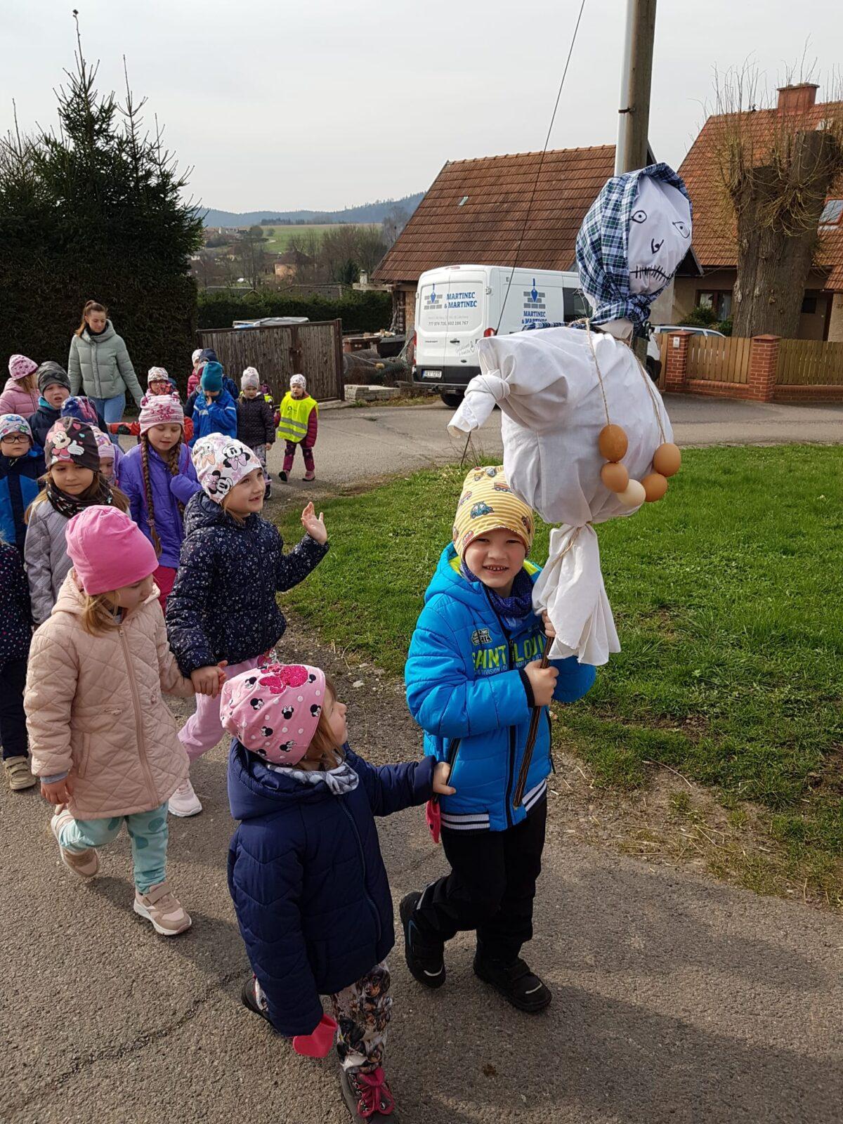 VYNÁŠENÍ MORANY - 3