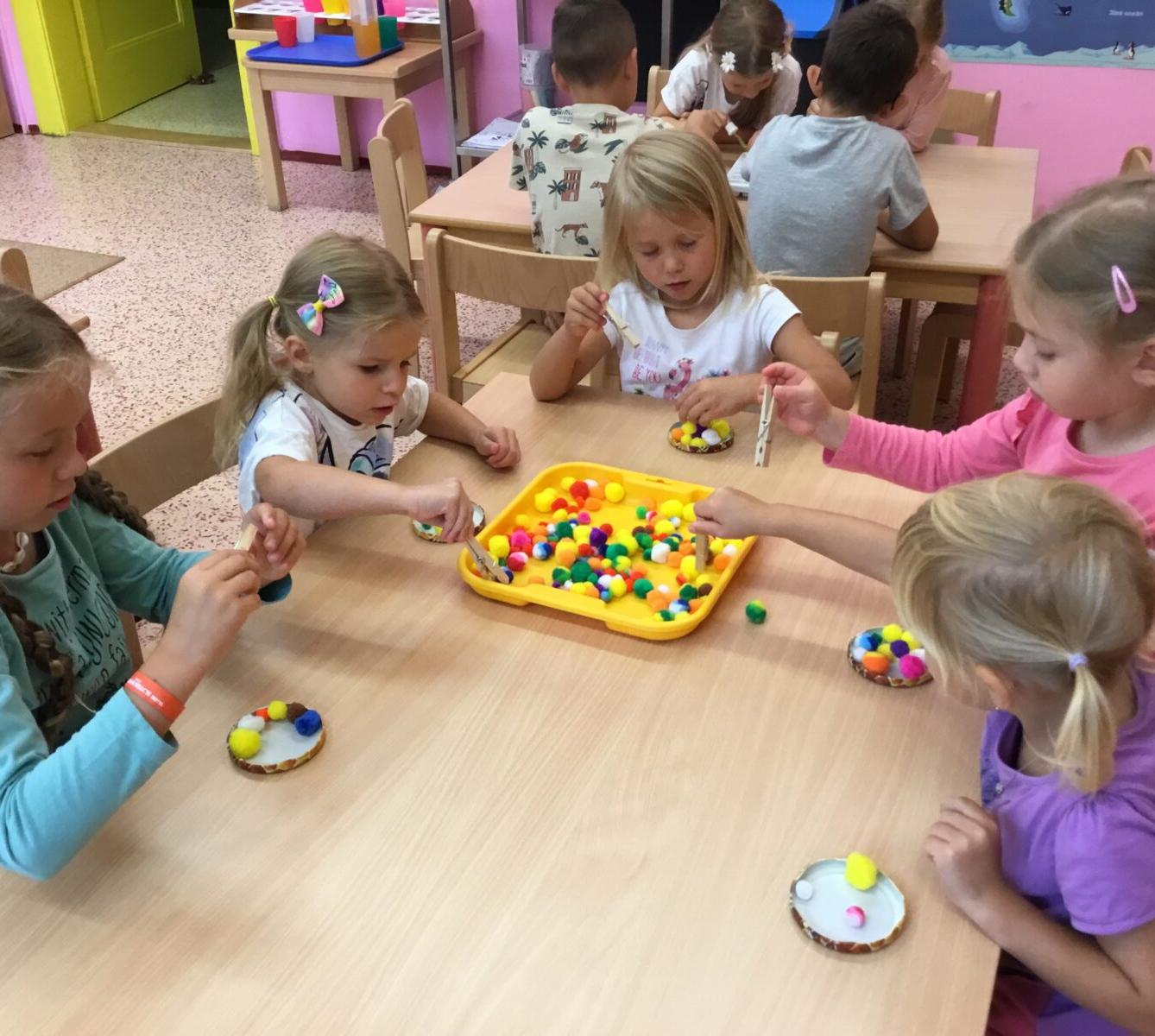 týdenní projekt: ,,od kytičky k medu" - 3